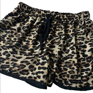 🦋Printed Soft Mini Shorts, Size Medium